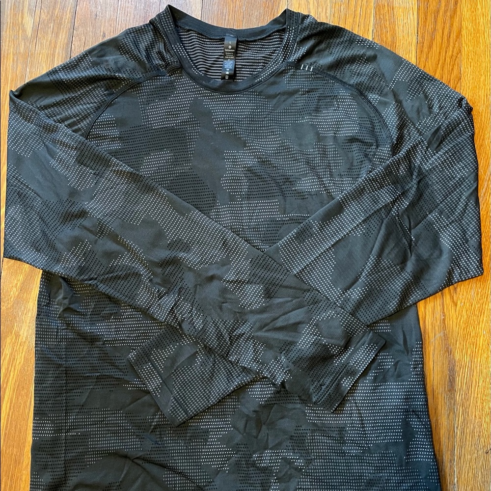 Lululemon camo metal vent long sleeve tee shirt